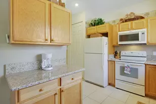 9207 Wentworth Ln, Port Saint Lucie, FL 34986 - Photo 6