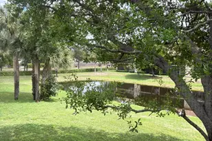 7831 Willow Spring Dr, Lake Worth, FL 33467 - Photo 4