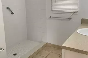 325 NE 21st St, Wilton Manors, FL 33305 - Photo 14