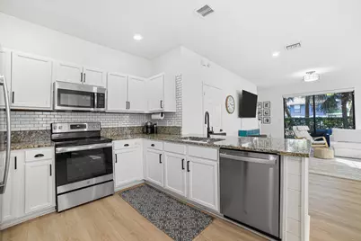 5931 NW 56th Place #Unit 5931, Tamarac, FL 33319 - Photo 10