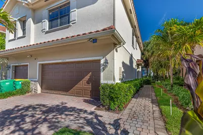 5931 NW 56th Place #Unit 5931, Tamarac, FL 33319 - Photo 2