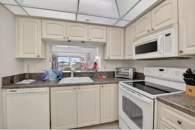 14476 Amberly Lane #203, Delray Beach, FL 33446 - Photo 8