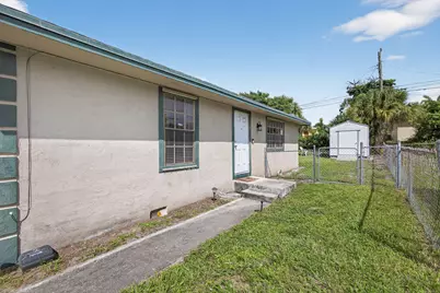 1332 W 33rd Street, Riviera Beach, FL 33404 - Photo 2