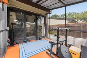 2331 Peach Ct, Pembroke Pines, FL 33026 - Photo 16