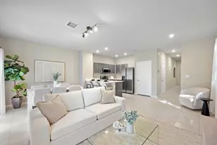 751 SW 11th St, Florida City, FL 33034 - Photo 8