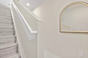 751 SW 11th St, Florida City, FL 33034 - Photo 12