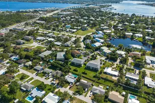 983 NW Spruce Ridge Dr, Stuart, FL 34994 - Photo 42