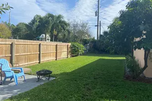 1815 Juno Rd, North Palm Beach, FL 33408 - Photo 14