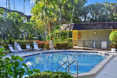 5171 W Oakland Park Boulevard #110, Lauderdale Lakes, FL 33313 - Photo 16