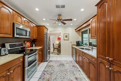 4176 SE Fairway Court, Stuart, FL 34997 - Photo 12