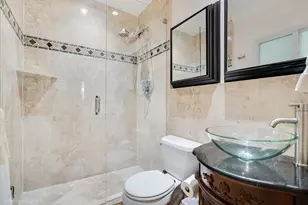 1568 NE 39th St, Oakland Park, FL 33334 - Photo 14