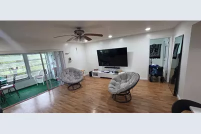 725 Lori Drive #204, Palm Springs, FL 33461 - Photo 2