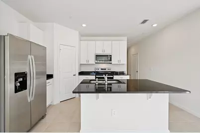 616 Salisbury Circle, Fort Pierce, FL 34982 - Photo 4