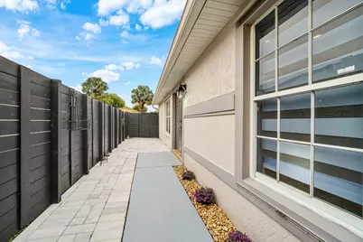 5713 Boynton Bay Circle, Boynton Beach, FL 33437 - Photo 2
