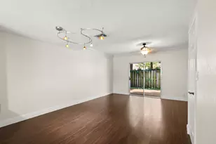 2521 NE 15th St, Pompano Beach, FL 33062 - Photo 10