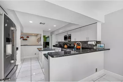 10548 Mendocino Lane, Boca Raton, FL 33428 - Photo 20