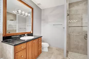 850 SW 11th Ct, Fort Lauderdale, FL 33315 - Photo 16