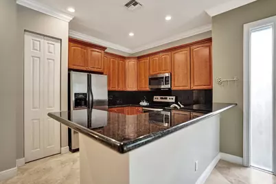 850 SW 11th Court #850, Fort Lauderdale, FL 33315 - Photo 4