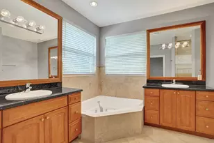 850 SW 11th Ct, Fort Lauderdale, FL 33315 - Photo 14