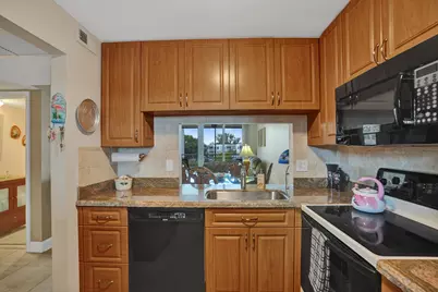 9311 Orange Grove Drive, Davie, FL 33324 - Photo 12