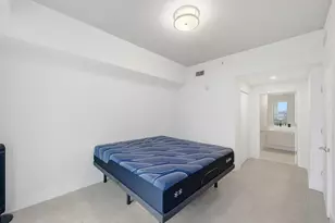 13800 Highland Dr, North Miami Beach, FL 33181 - Photo 12