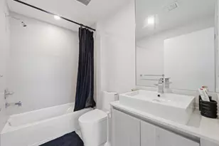 13800 Highland Dr, North Miami Beach, FL 33181 - Photo 10