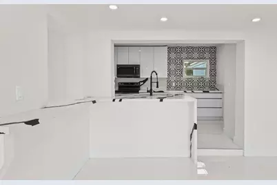 1919 Mimosa Avenue, Fort Pierce, FL 34949 - Photo 8