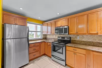 1069 Hillsboro Mile #503, Hillsboro Beach, FL 33062 - Photo 6