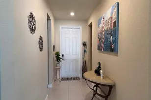 7986 NW Greenbank Cir, Port Saint Lucie, FL 34987 - Photo 4