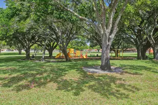 5810 SW 112th Way, Cooper City, FL 33330 - Photo 32