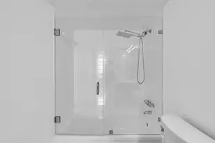 2780 NE 183rd St, Aventura, FL 33160 - Photo 30