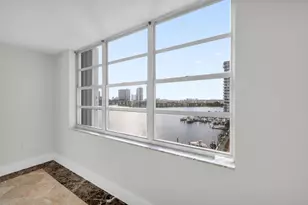 2780 NE 183rd St, Aventura, FL 33160 - Photo 20