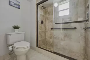6698 N 10th Ave N, Lake Worth, FL 33467 - Photo 12