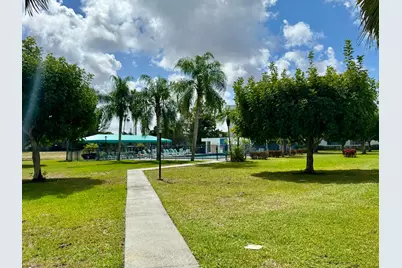 6698 10th Avenue N #116, Greenacres, FL 33467 - Photo 2