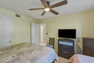 6698 N 10th Ave N, Lake Worth, FL 33467 - Photo 18