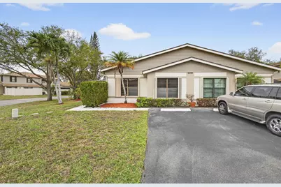 4499 Willow Pond Road #C, West Palm Beach, FL 33417 - Photo 2