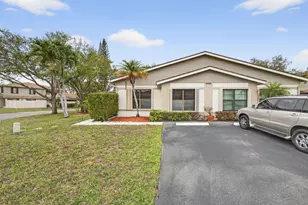 4499 Willow Pond Rd, West Palm Beach, FL 33417 - Photo 2