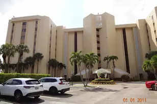 7200 Radice Ct, Lauderhill, FL 33319 - Photo 2