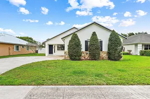 125 Raintree Trail, Jupiter, FL 33458 - Photo 2