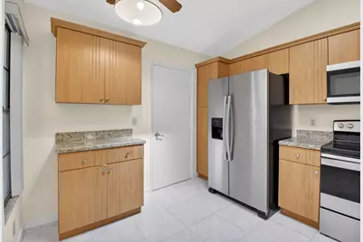 10938 Roebelini Palm Court #B, Boynton Beach, FL 33437 - Photo 4