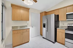 10938 Roebelini Palm Ct, Boynton Beach, FL 33437 - Photo 4