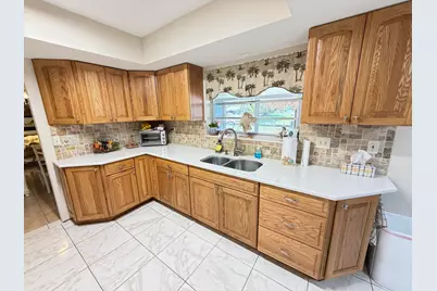 317 SE Verada Avenue, Port Saint Lucie, FL 34983 - Photo 18