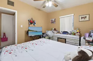 291 Tulip Tree Dr, Lantana, FL 33462 - Photo 12