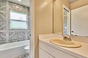 556 E Ridge Cir Circle N, Boynton Beach, FL 33435 - Photo 30