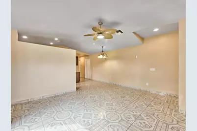 556 E Ridge Cir Circle N, Boynton Beach, FL 33435 - Photo 10