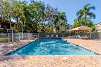 10527 NW 10th Street #B-130, Plantation, FL 33322 - Photo 16