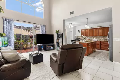 1030 Fairfax Circle W, Boynton Beach, FL 33436 - Photo 18