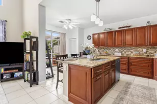 1030 Fairfax Cir W, Boynton Beach, FL 33436 - Photo 22