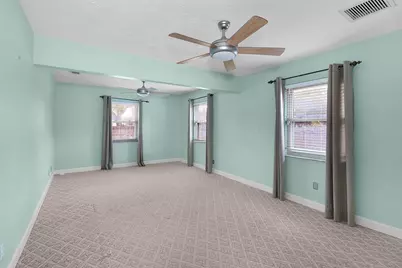 542 NW La Brea Avenue, Port Saint Lucie, FL 34983 - Photo 18