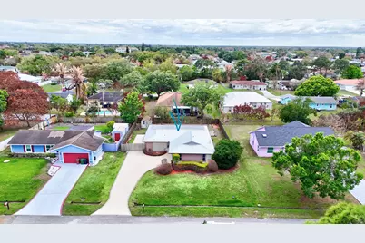 542 NW La Brea Avenue, Port Saint Lucie, FL 34983 - Photo 32